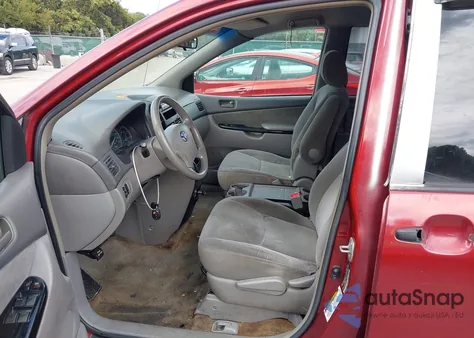 2005 Toyota Sienna Le from USA, damaged, VIN 5TDZA23C15S382856